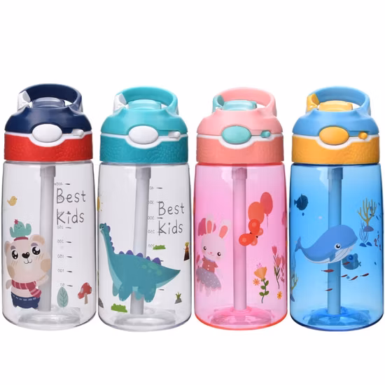 패션 데이를 위한 현대적인 물병